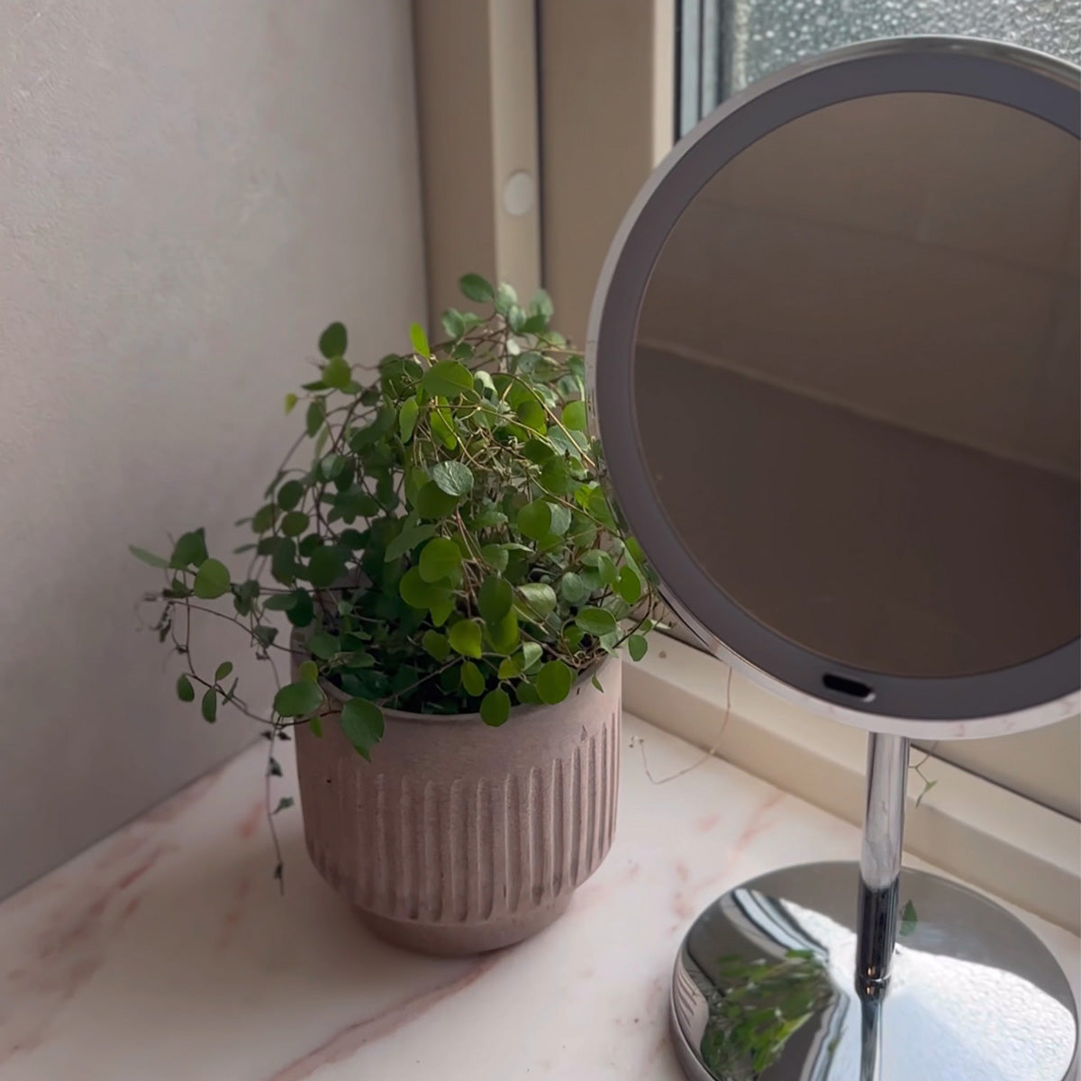 Sminkesepeil Smedbo Glow Frittstående LED Krom Polert