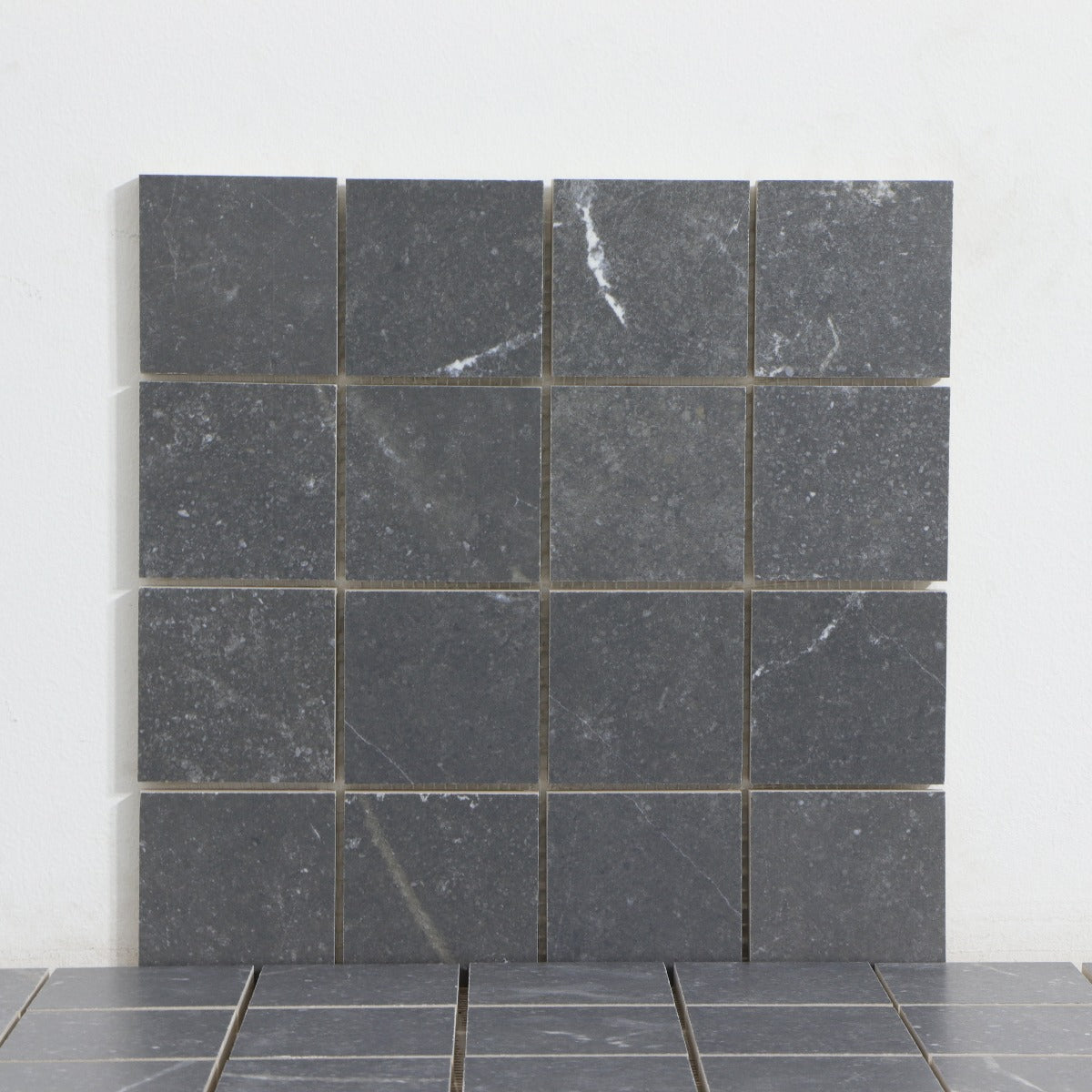 Mosaik Soapstone Graphite Matt Marmor