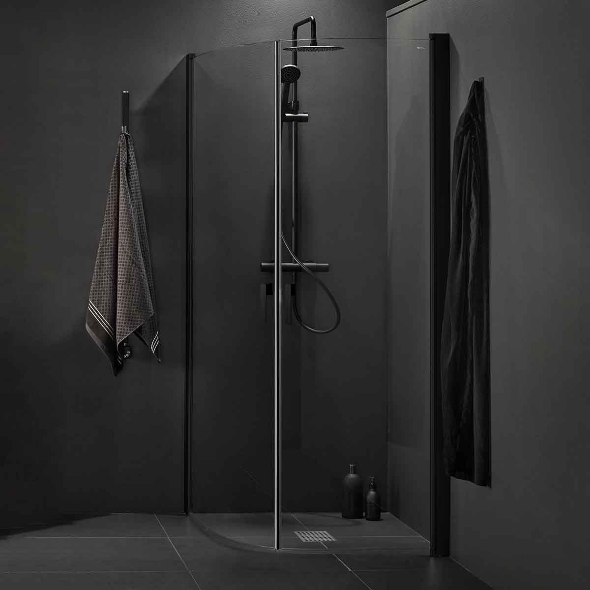 Duschhörn Hafa Igloo Pro Böjd 90x90 Klarglas Svart