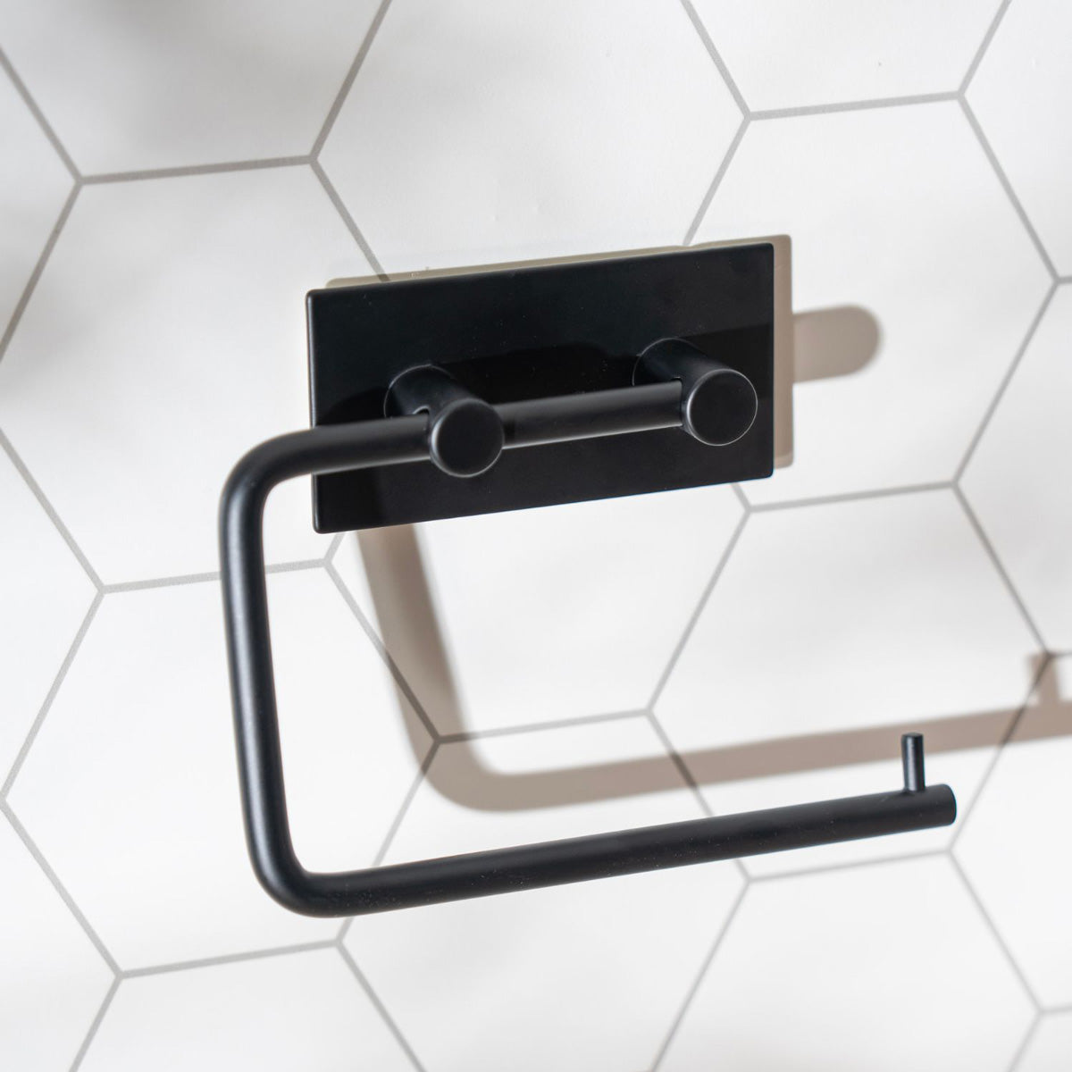 Toalettpapirholder Smedbo Selvklebende Kantet Svart Matt