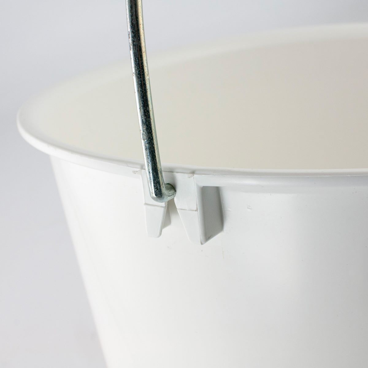 Hink 20 L Vit Heavy Duty med pip